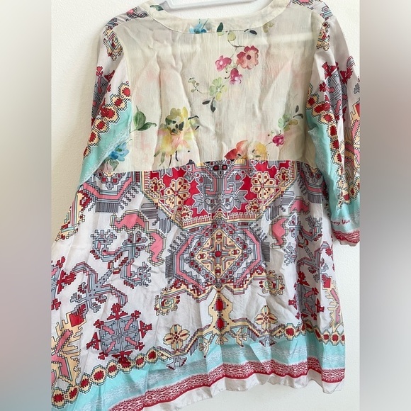 Johnny Was white red blue multicolor Alamo Silk Indian Print Tunic blouse S - Picture 7 of 8